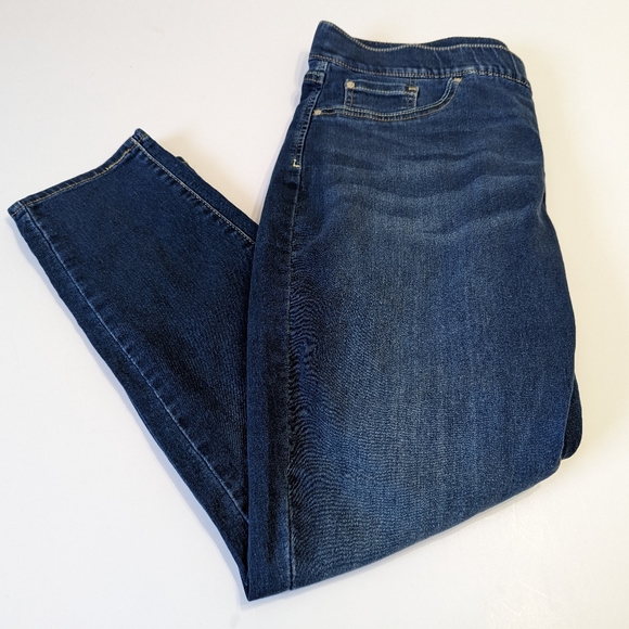 Women's Jeans by Levi's Signature Size 33/28 - Picture 8 of 8